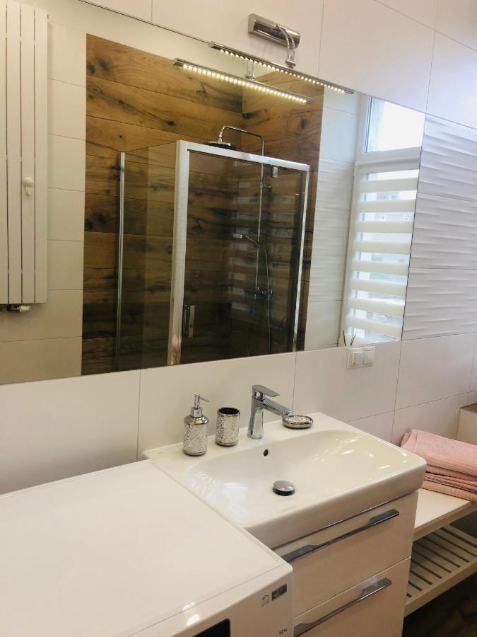 Apartament Sasanka โควารี ภายนอก รูปภาพ